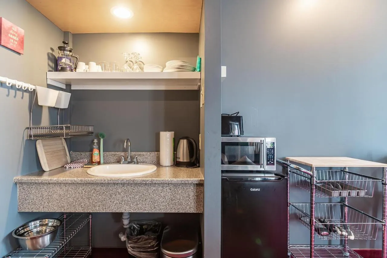 Old 300 Stylish 1-Bdrm Apt #403 With Ac Hotel Halifax